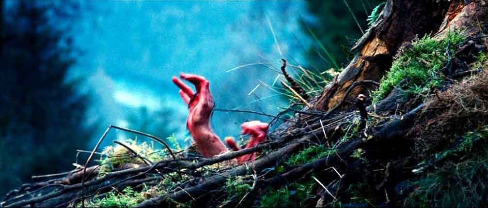 Tracing the image #2: The rebirth of 'The Descent' | Scanners | Roger Ebert