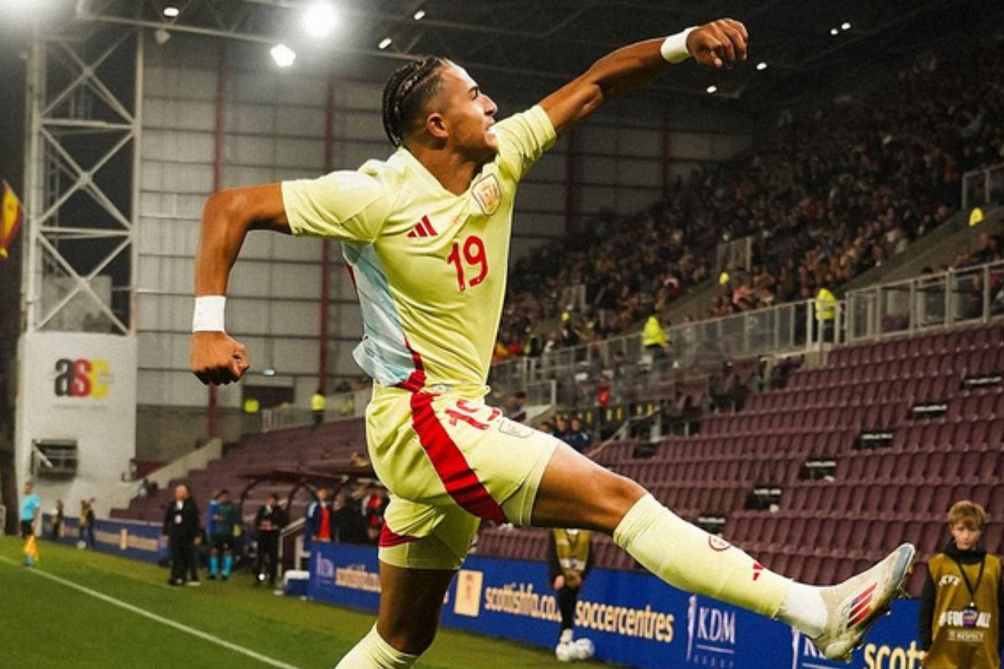 Mateo Joseph, la solución goleadora de España que plantó a Inglaterra ... Mateo Joseph, la solución goleadora de España que plantó a Inglaterra ...