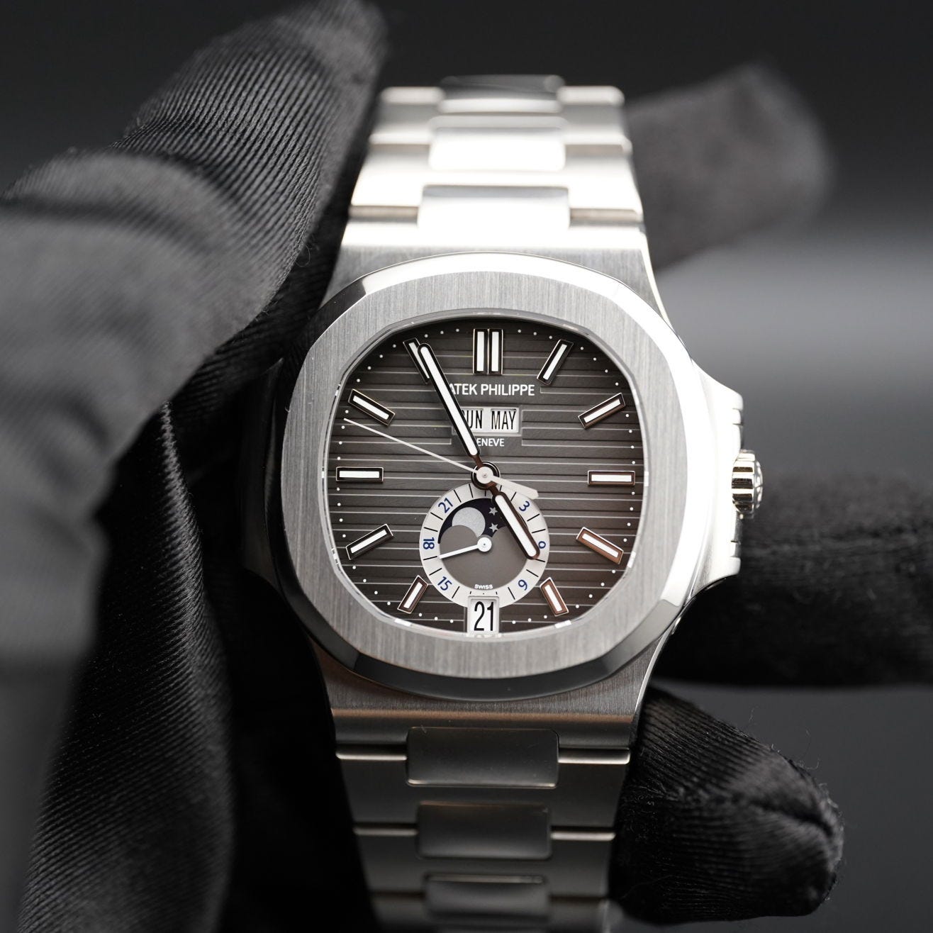 2016 Patek Philippe Nautilus Annual Calendar / Black 5726/1A-001 Listing Image 1