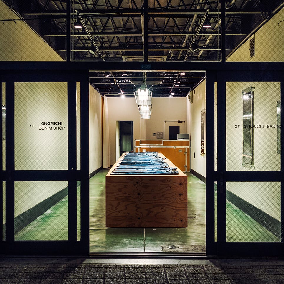 坂と歴史の港町・尾道に佇むビンテージ感溢れるショップ(Photo:TETSUYA ITO/By Courtesy of DISCOVERLINK Setouchi）。