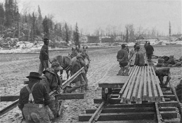 路上的美国史︱太平洋铁路:华工用汗水和鲜血浇灌的奇迹– 纽约都市新闻网 路上的美国史︱太平洋铁路:华工用汗水和鲜血浇灌的奇迹– 纽约都市新闻网