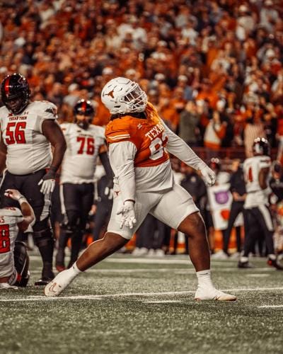 T'Vondre Sweat leads Texas' rush defense, will be key at Big 12  Championship | Big 12 Sports | ocolly.com
