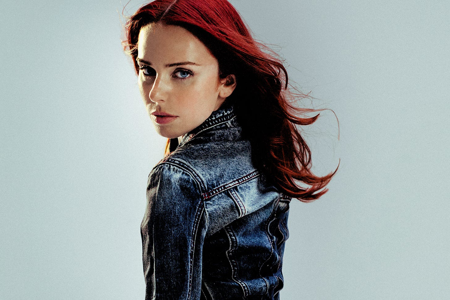Rose Gray has shared new single 'Party People' ahead of her debut album release