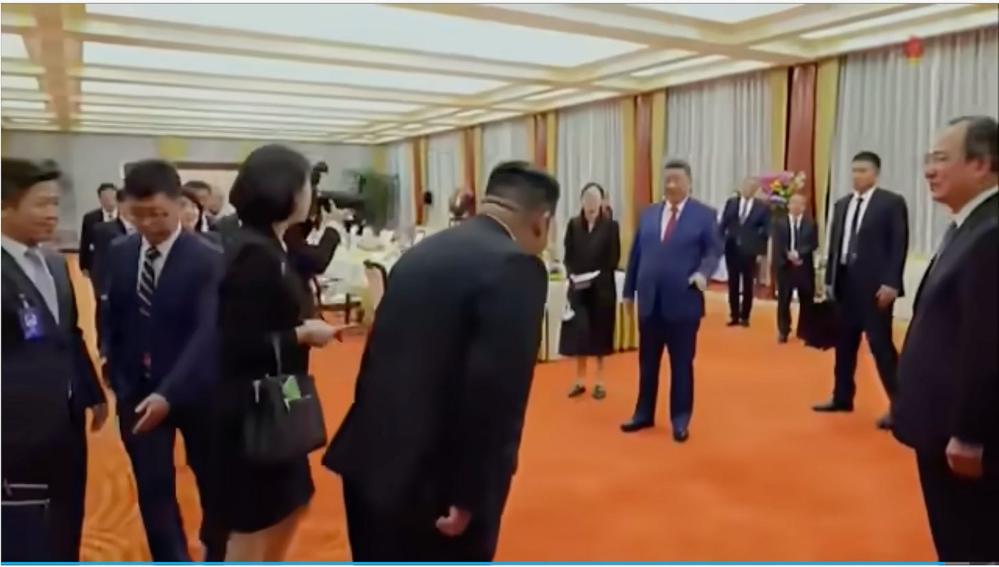 A group of people in a room

AI-generated content may be incorrect.