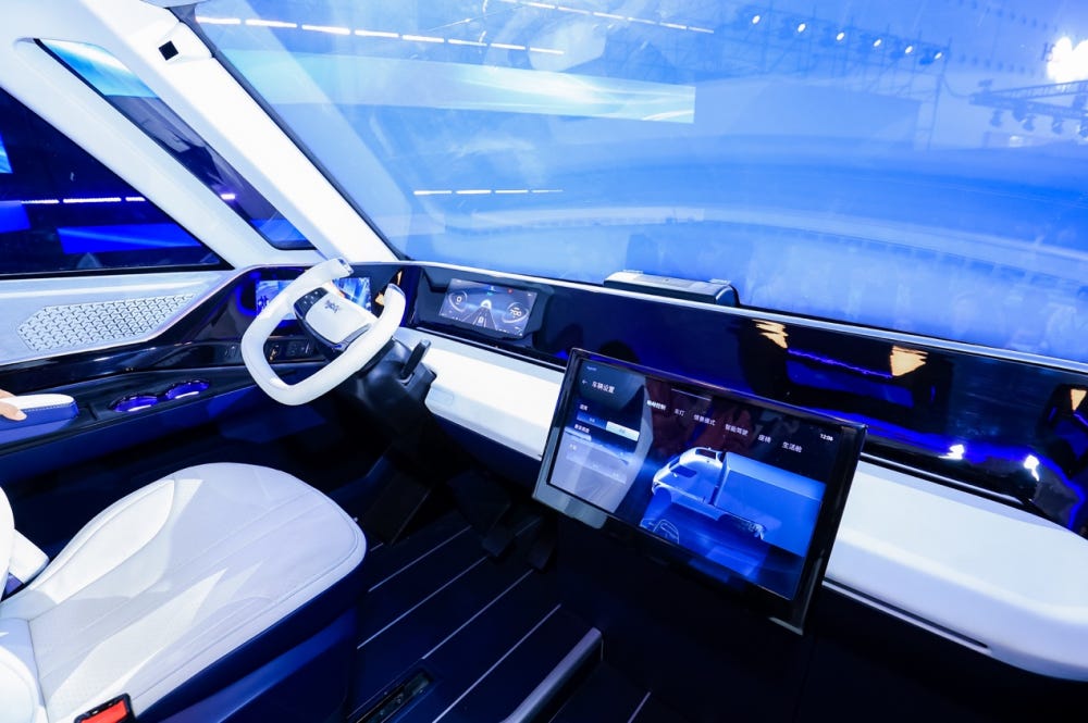 Hybot Hybot unveils 1,000 km range FCEV truck - by Jian Wu