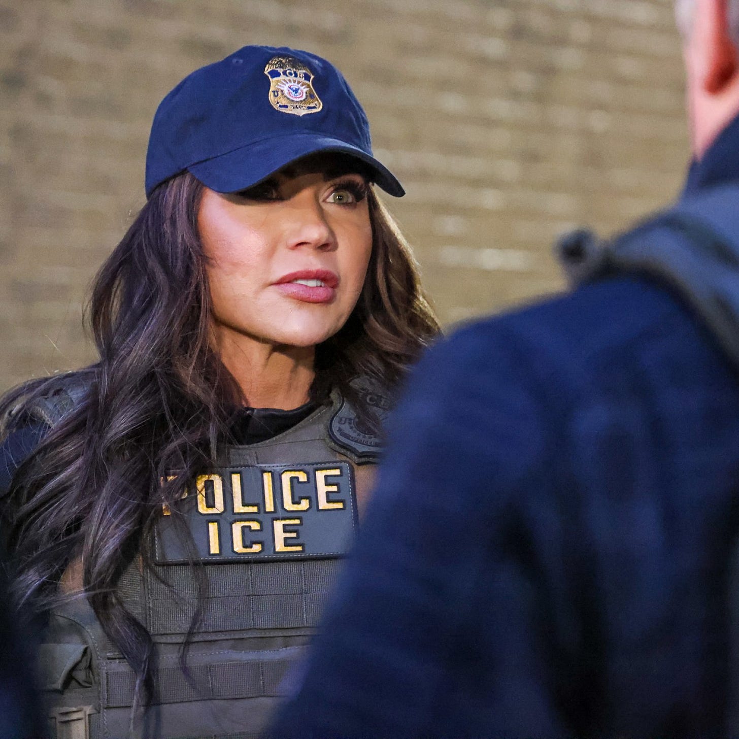 Kristi Noem Accuses FBI of Leaking ICE Raids - Newsweek Kristi Noem Accuses FBI of Leaking ICE Raids - Newsweek