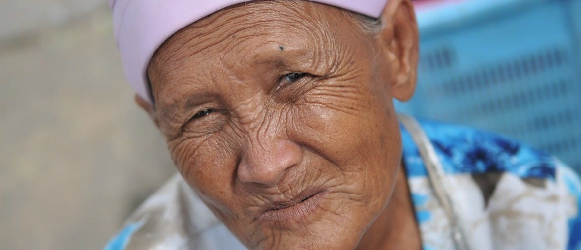 man, person, people, woman, old, looking, male, female, portrait, child, lady, facial expression, smile, grandma, grandmother, senior citizen, close up, face, temple, head, skin, age, senior, elderly, aged, mature, grandparent, wrinkles