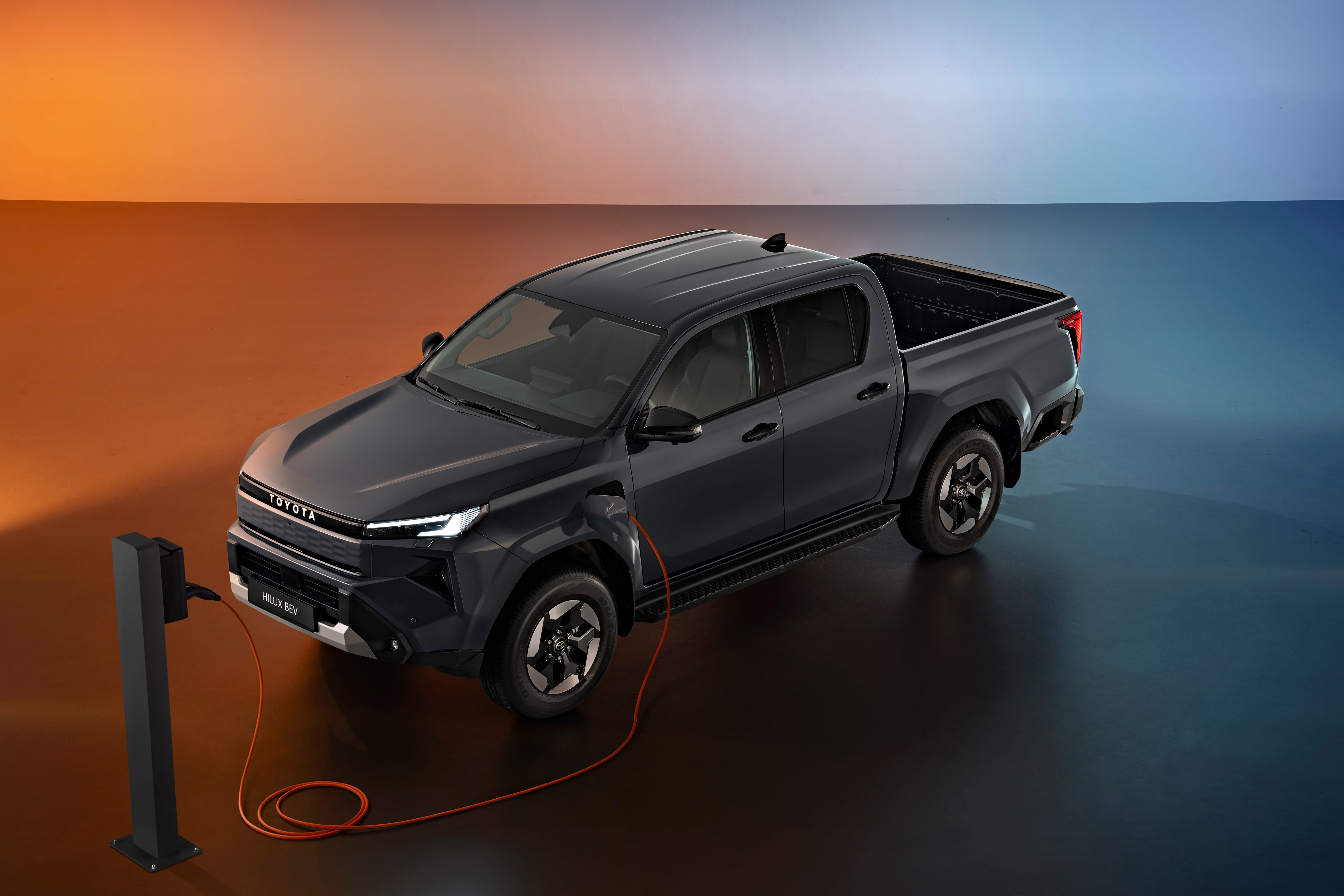 NEW HILUX 4WD PICK UP カタログ all new Toyota Hilux announced - by Daman Matharu