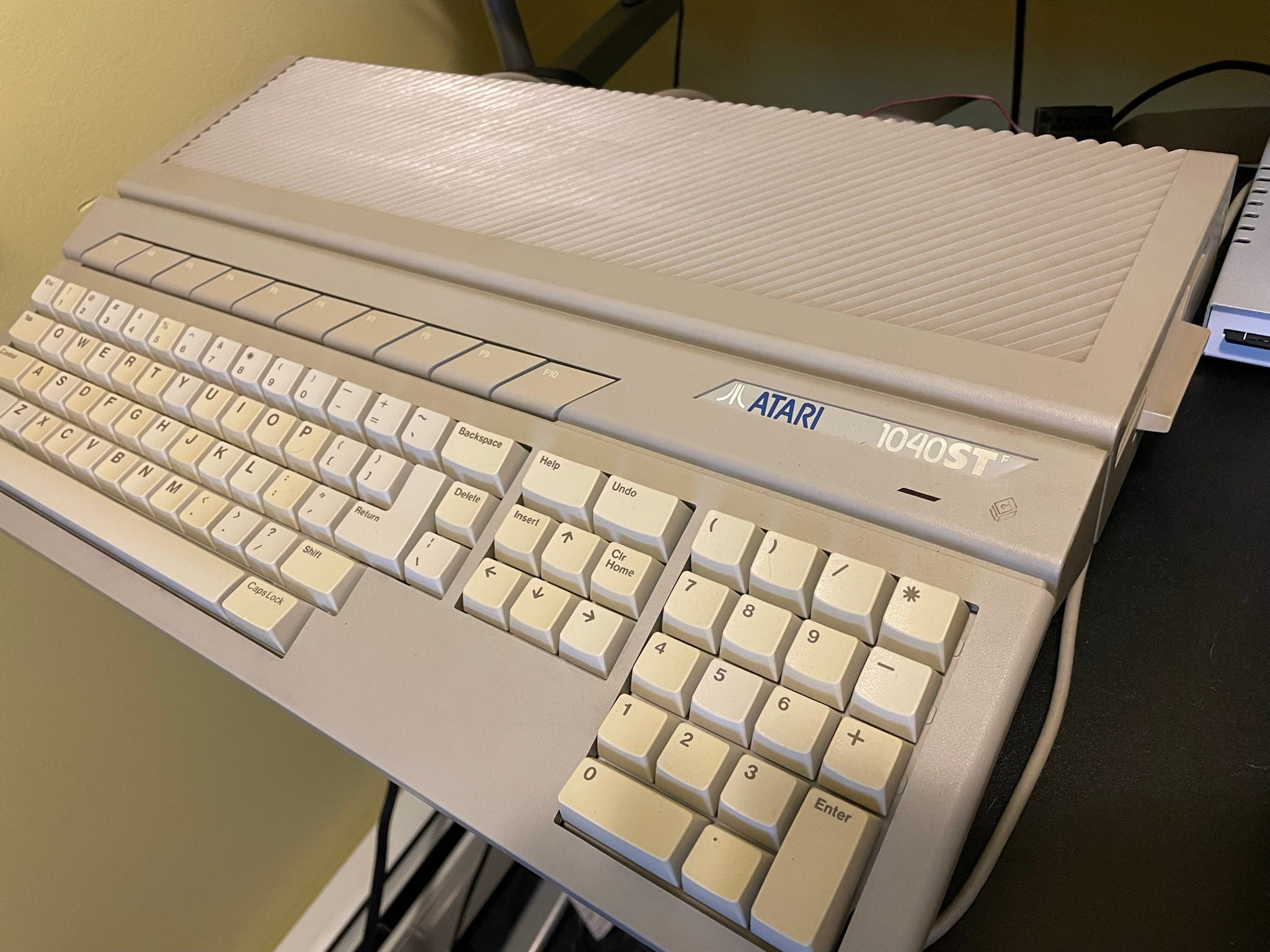 Inside the Atari 1040ST - by Paul Lefebvre - Goto 10