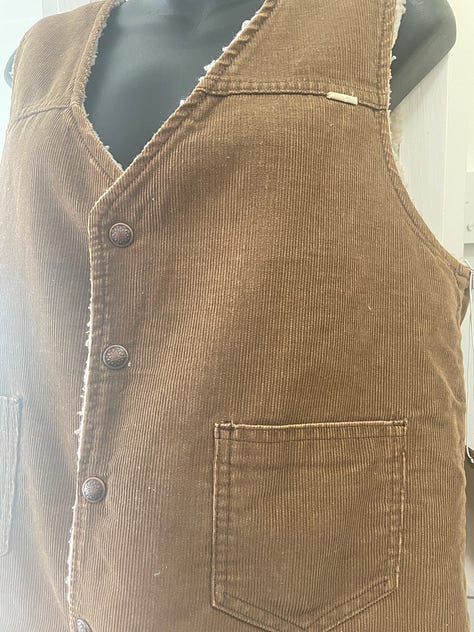 organic nourishment, upcycled, hemp, vintage clothing, roots chaga tea for cleansing, medicine chocolate, pain relief, self-care, natural healing, small batch