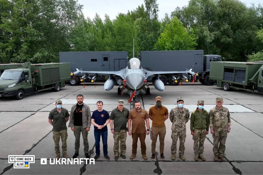 The Ukrnafta together with Come Back Alive Foundation handed over the unique complexes for the F-16 to the Air Force: what they consist of The Ukrnafta together with Come Back Alive Foundation handed over the unique complexes for the F-16 to the Air Force: what they consist of