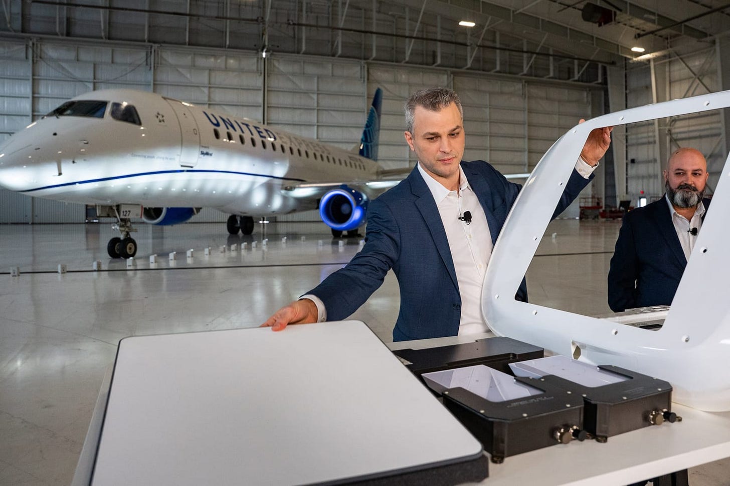 United Airlines partners with Elon Musk's Starlink to offer free in-flight Wi-Fi United Airlines partners with Elon Musk's Starlink to offer free in-flight Wi-Fi