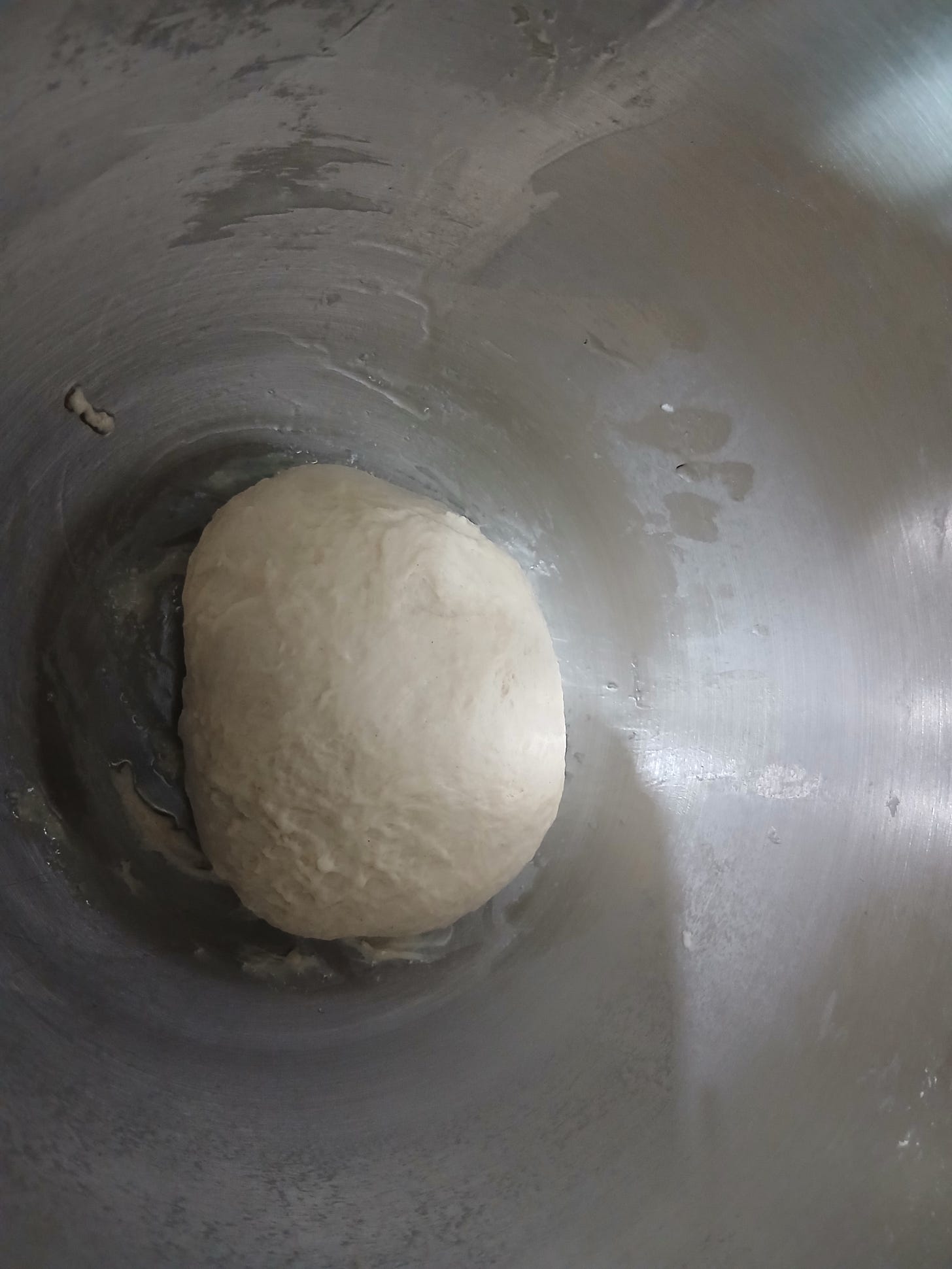 Once you have a smooth and elastic dough, just cover it and leave it alone for an hour or so.