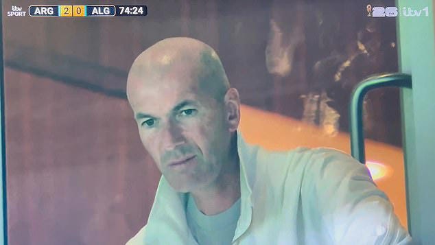 Zinedine Zidane's reaction to his son's goalkeeping nightmare went viral on social media Zinedine Zidane's reaction to his son's goalkeeping nightmare went viral on social media