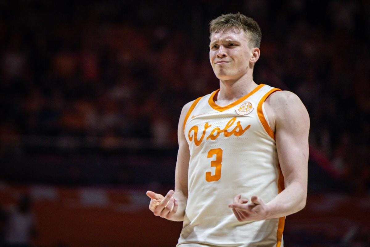 Another Dalton Knecht masterclass leads Tennessee basketball over Auburn |  Men's Basketball | utdailybeacon.com