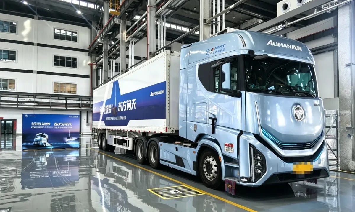 An Auman Galaxy 9 truck presumably loaded with Gravity-1 parts ahead of delivery to its integration site in August 2026. An Auman Galaxy 9 truck presumably loaded with Gravity-1 parts ahead of delivery to its integration site in August 2026.