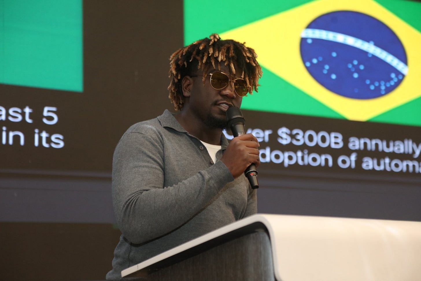 Industrialist Nathan Nwachukwu Donates N10 million for Eastern Maths Quiz Industrialist Nathan Nwachukwu Donates N10 million for Eastern Maths Quiz
