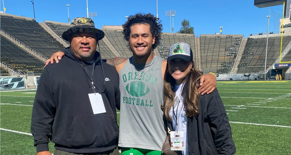Canzano: Sewell family down to one son, playing one college football season