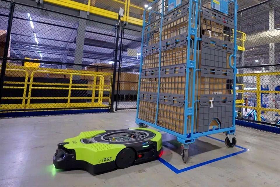 Proteus: conheça o 1º robô autônomo da Amazon para armazéns | Mercado