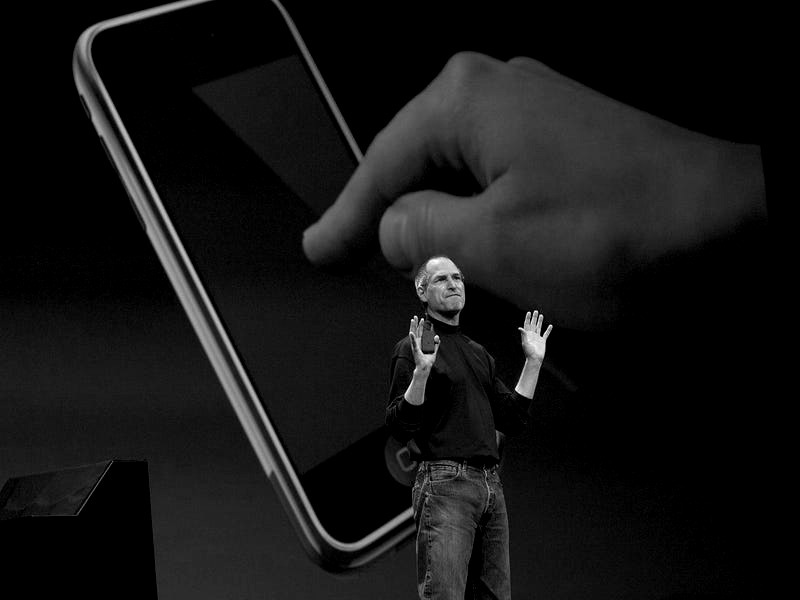 Watch Steve Jobs Unveil First iPhone 13 Years Ago at Macworld in Keynote -  Business Insider