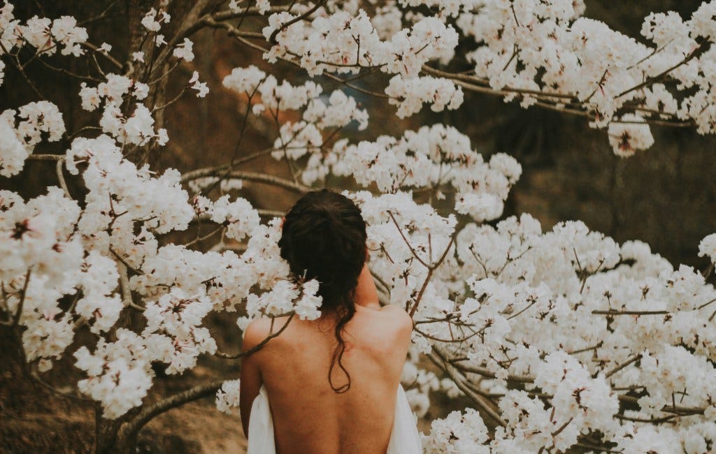 Embracing Your Body & Confidence During Menopause: A Guide to Self-Acceptance, Style, and Radiance