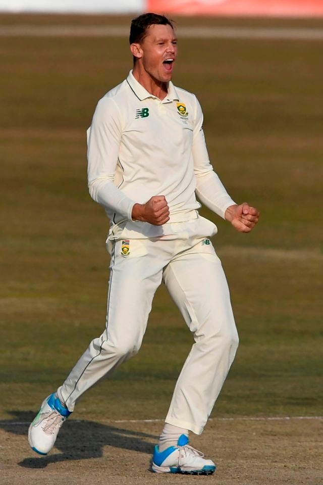 George Linde's wickets kept South Africa interested