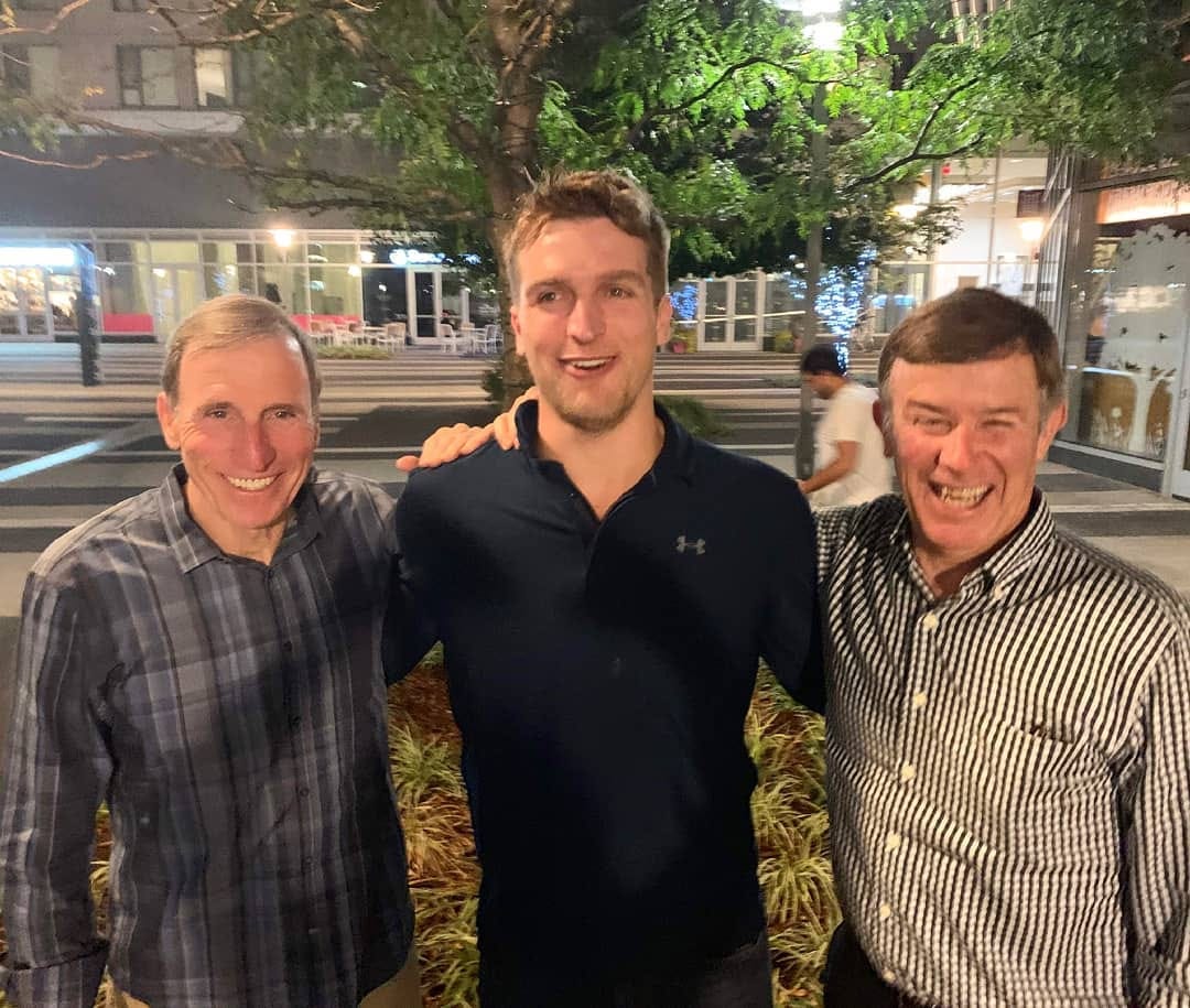 No photo description available.