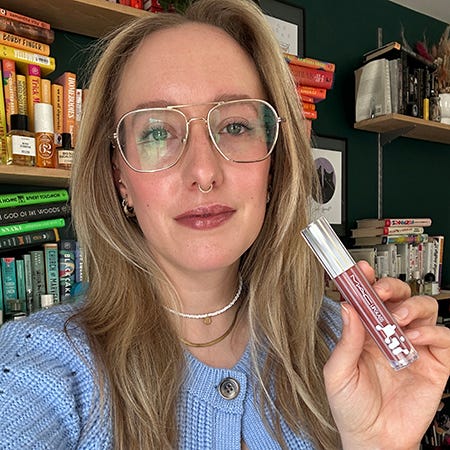 testing MAC lipglass air non sticky gloss in the shade casual