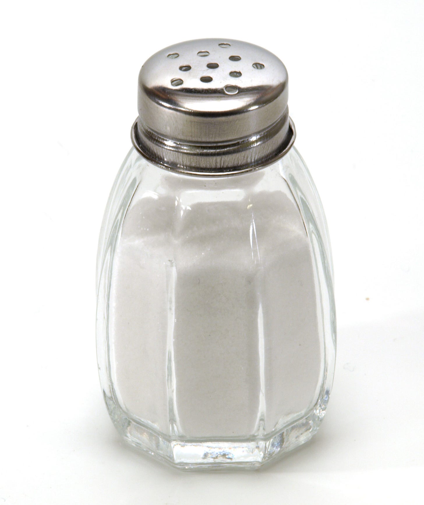 File:Salt shaker on white background.jpg - Wikimedia Commons File:Salt shaker on white background.jpg - Wikimedia Commons
