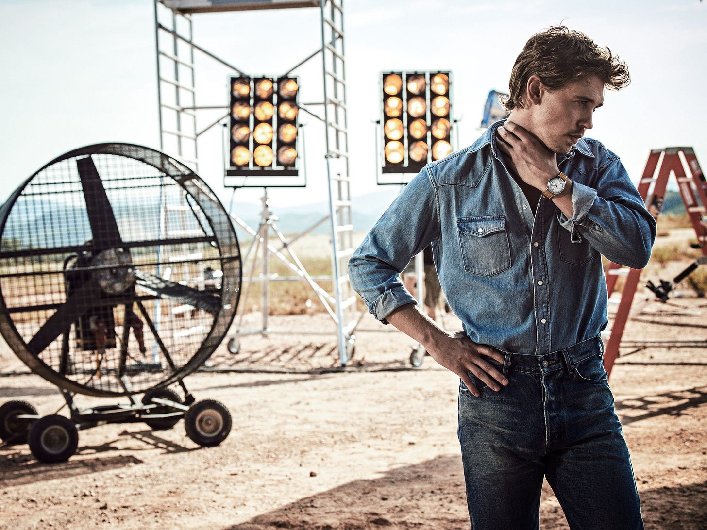 Austin Butler ist das Gesicht von Breitling und feiert das mit der  Top-Time-B31-Kollektion | GQ Germany