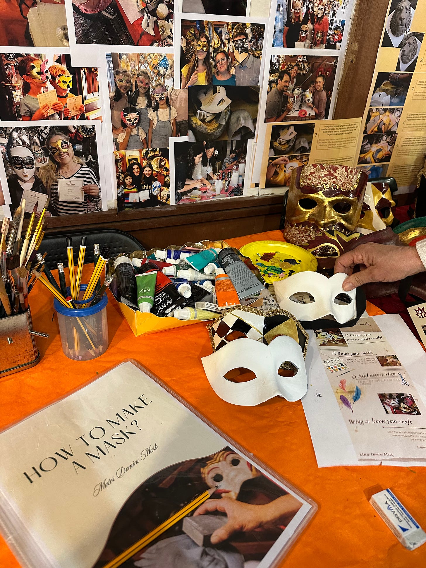 mask workshop in Venice mask workshop in Venice