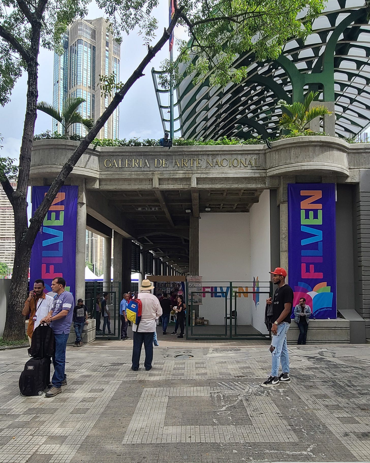Fachada norte de la Galería de Arte Nacional en la cuidad de Caracas, sede de la Feria Internacional del Libro de Venezuela, durante los días 11 al 21 de julio del 2024, Fachada norte de la Galería de Arte Nacional en la cuidad de Caracas, sede de la Feria Internacional del Libro de Venezuela, durante los días 11 al 21 de julio del 2024,