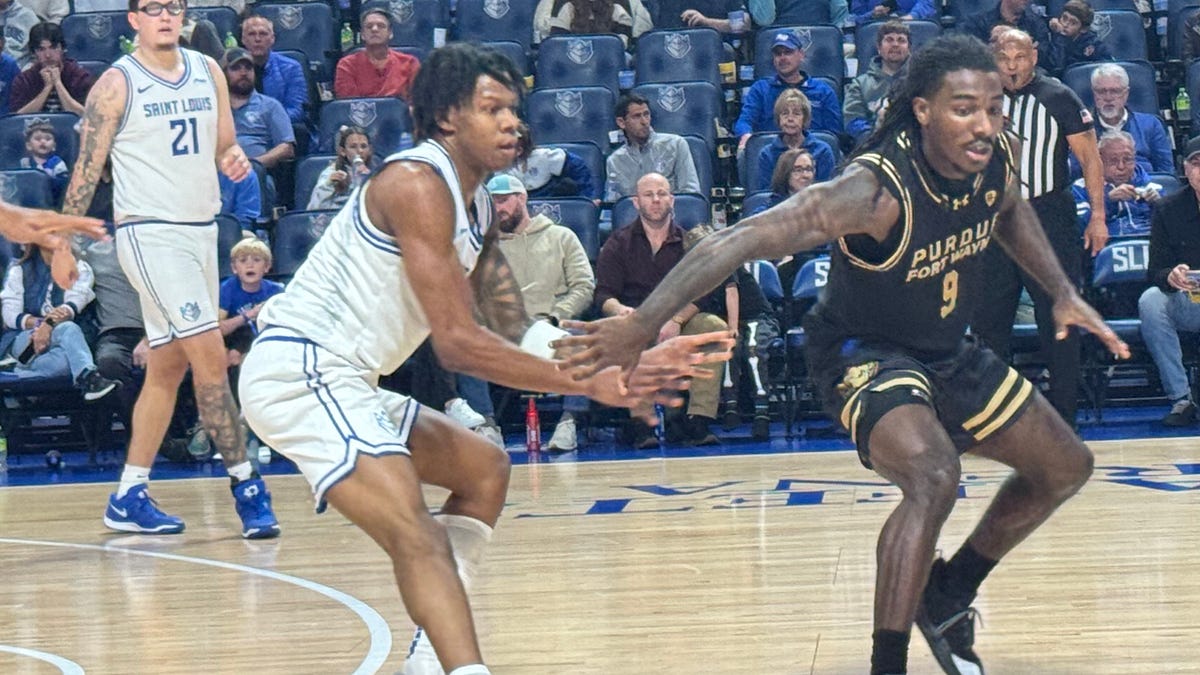Questions to ponder as Billikens return to the court for start of summer practices