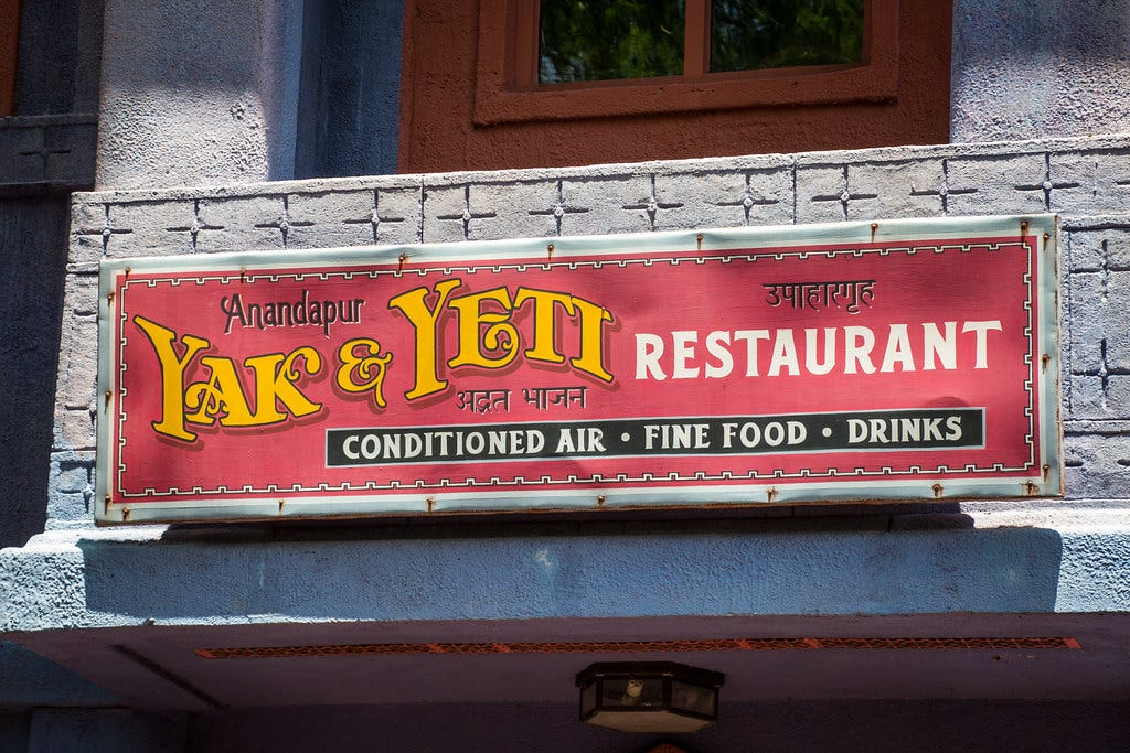 Starbucks, Landry’s to Be Included in 2026 Disney Dining Plan