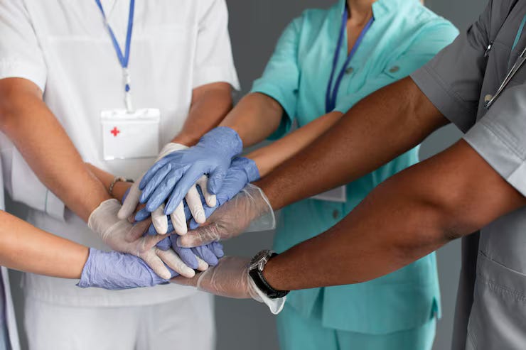 Community-led growth in Healthcare - by Alina Draghici