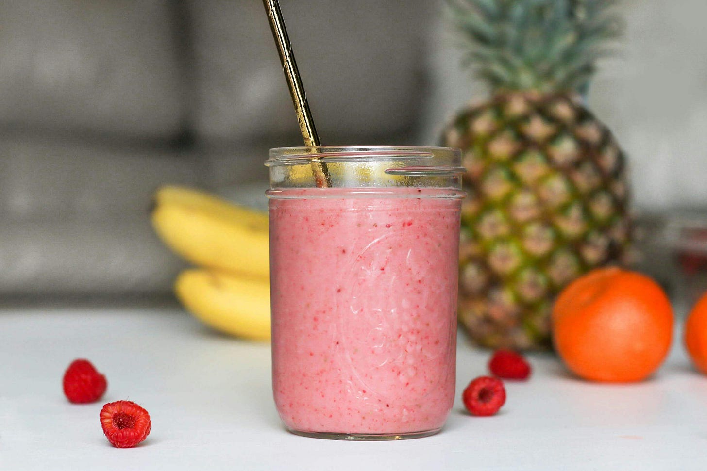 Fresh smoothie with fruits, depicting post-exercise nutrition for energy replenishment.