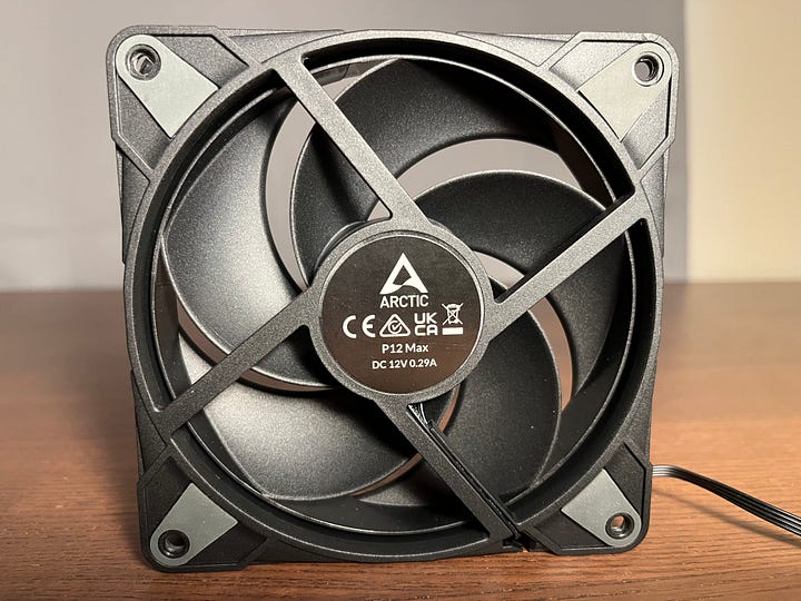 Arctic P12 Max Appearance