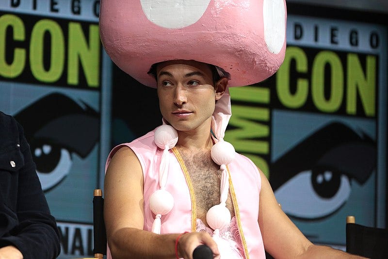 File:Ezra Miller (43002029184) (cropped).jpg