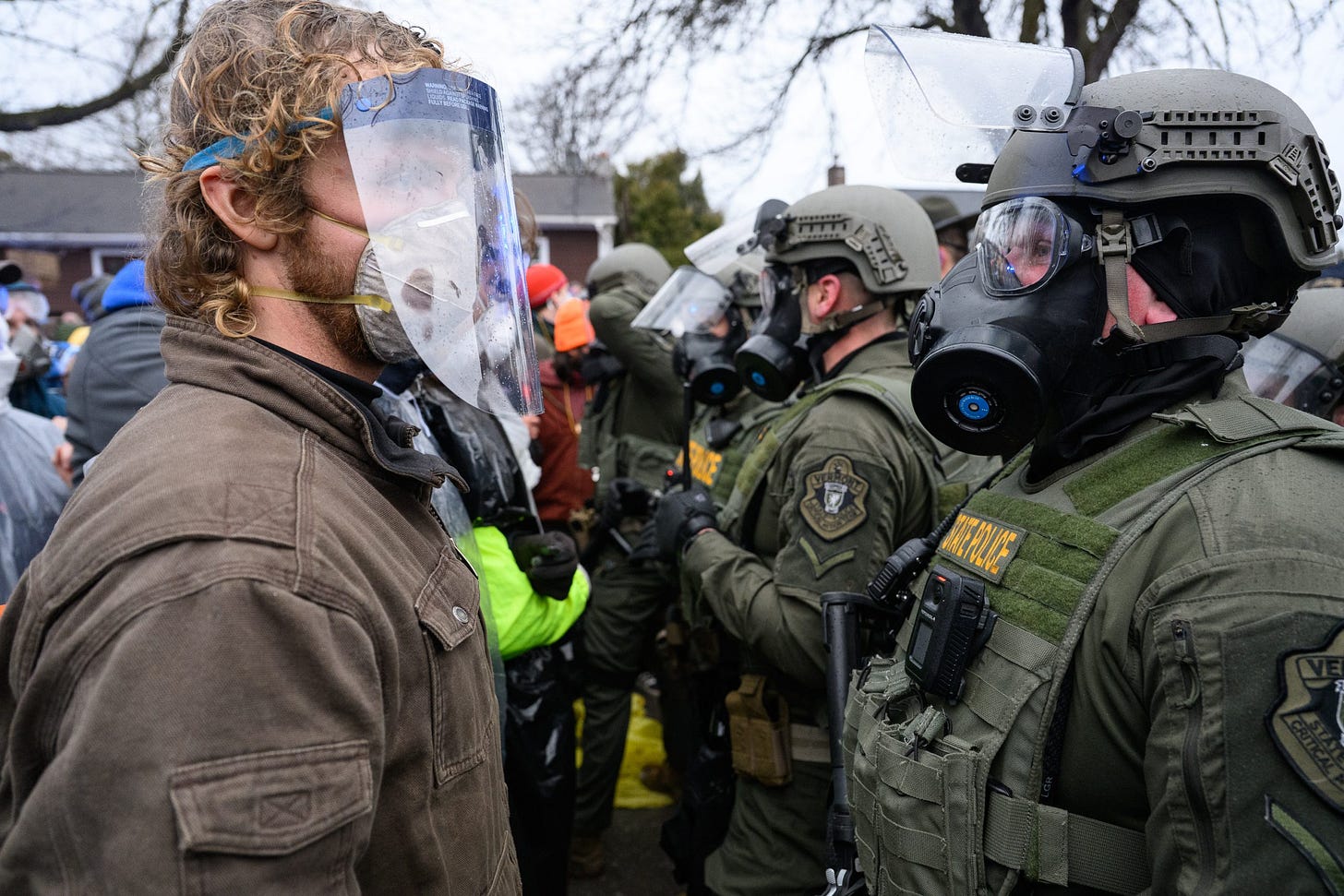 Chaos Breaks Out at Scene of ICE Arrests in South Burlington | Seven Days Chaos Breaks Out at Scene of ICE Arrests in South Burlington | Seven Days