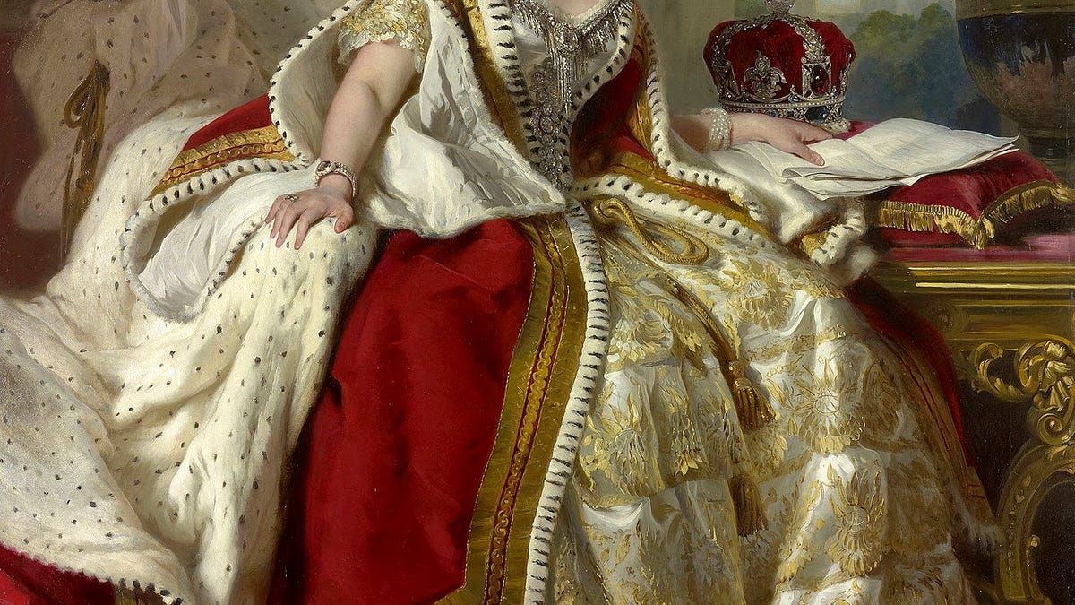 queen victoria red dress Queen Victoria Red Dress Royal Doulton Queen Victoria UK