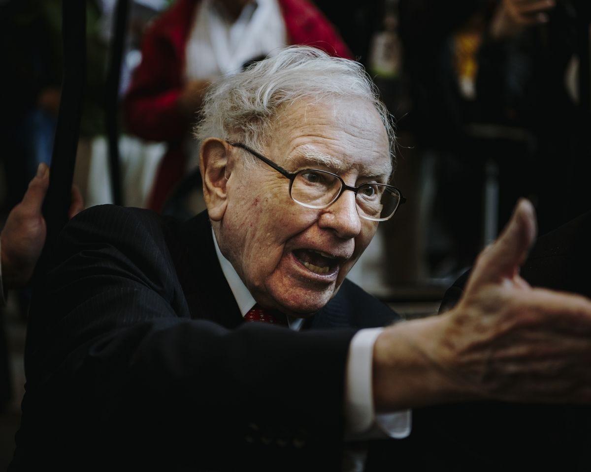 Buffett Snubs Goldman Bankers With Quirky Takeover Price - Bloomberg