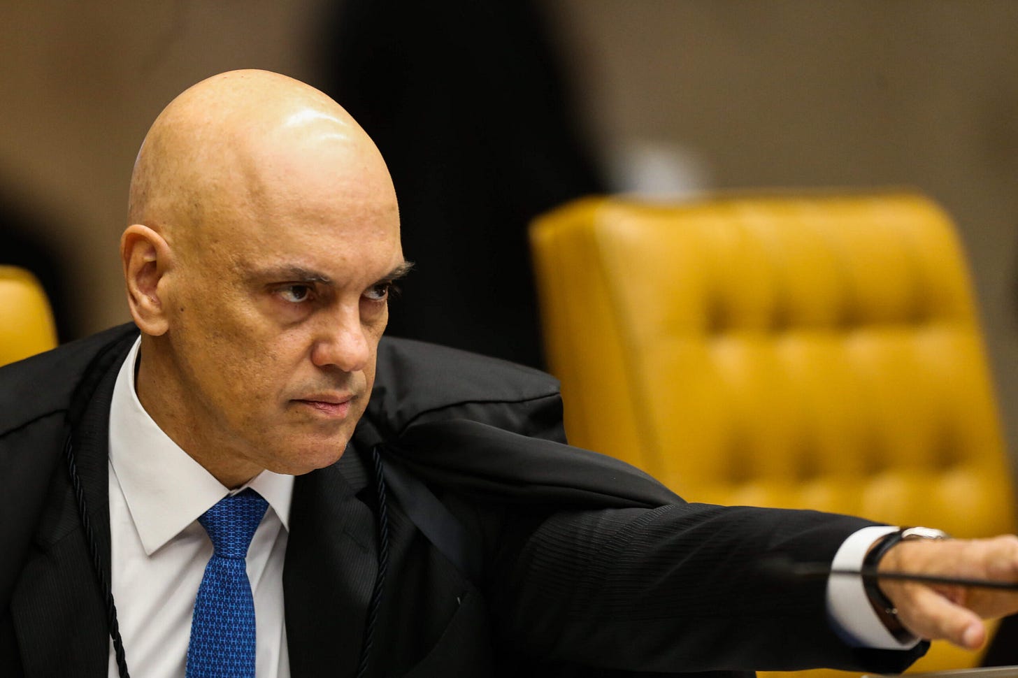 Moraes em Roma: ministro chama homem de 'bandido'