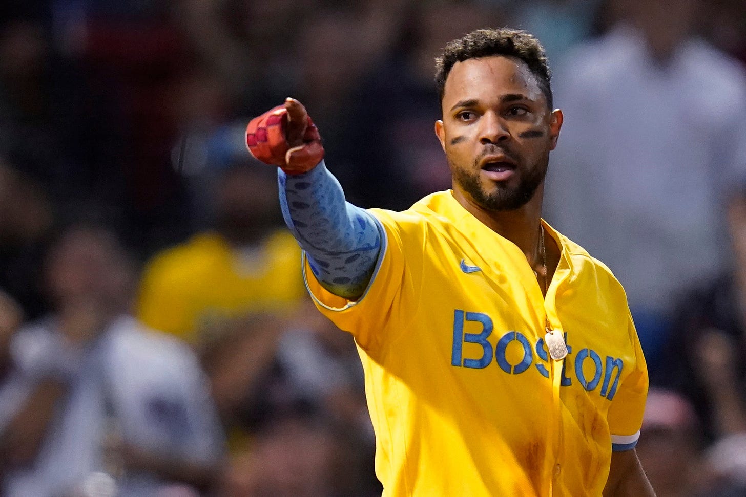 Xander Bogaerts says Red Sox told him he wouldn't be traded at deadline