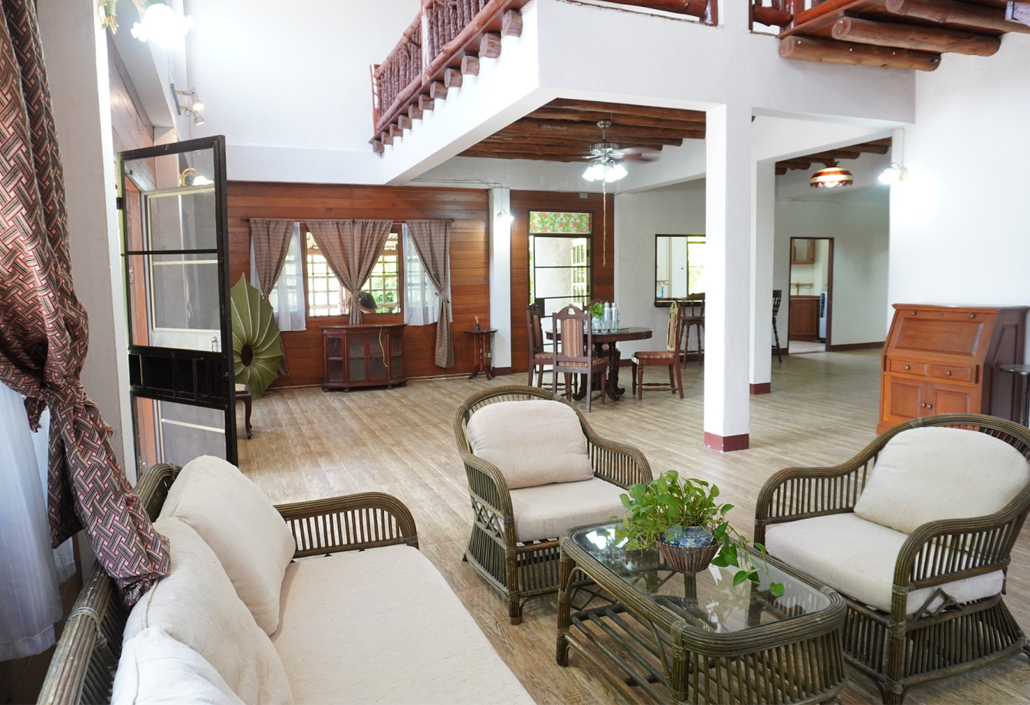 Living area just inside the front entrance.