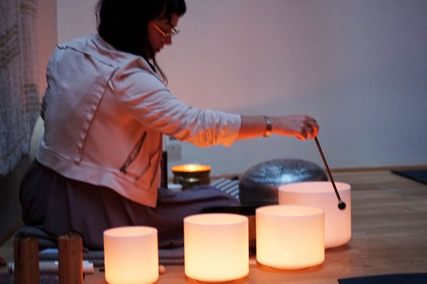 Sound bath in Paris, France with Sara Auster