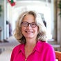 Julie Holmquist's avatar