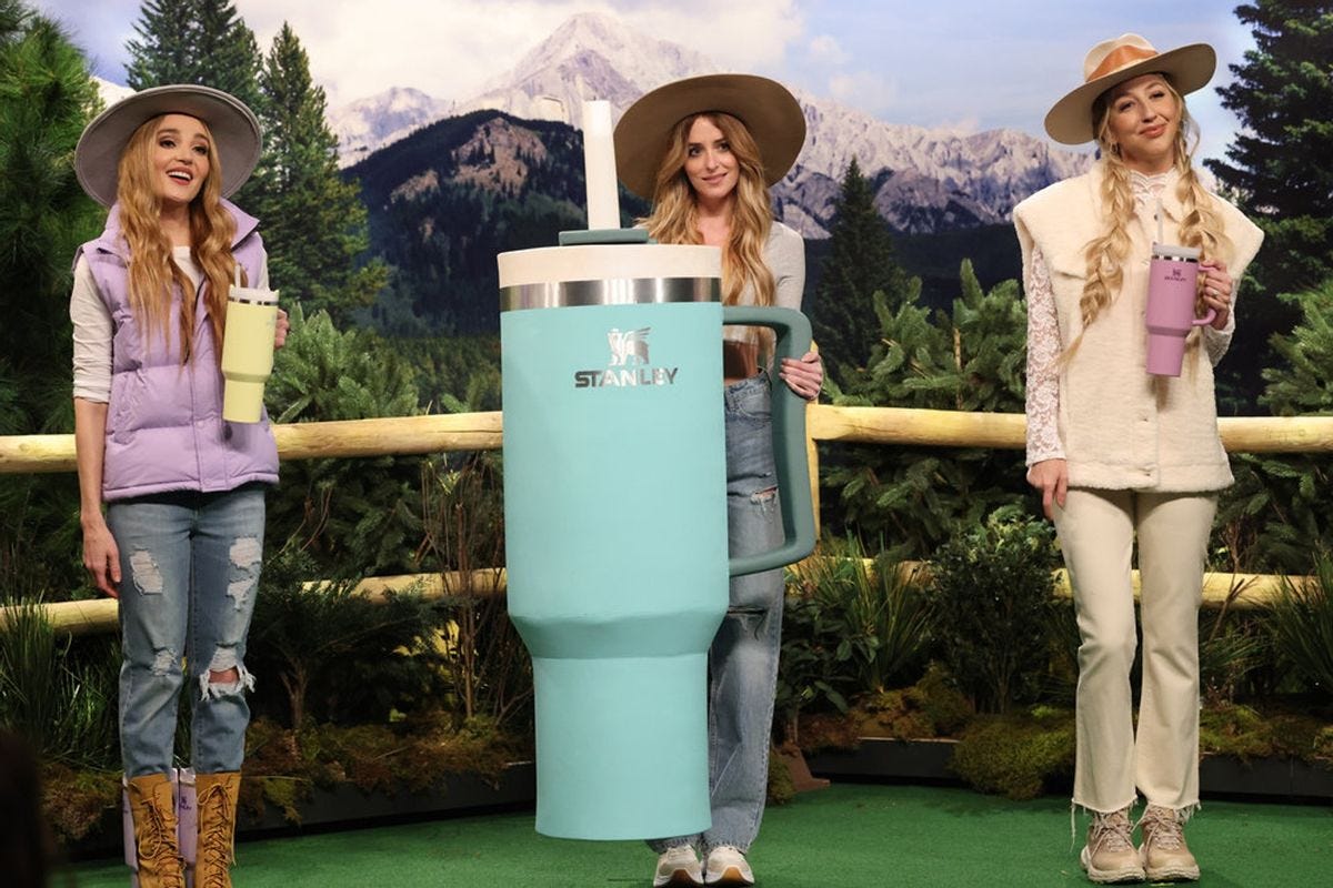 Saturday Night Live" pokes at Stanley craze in "Big Dumb Cups" sketch | Salon.com Saturday Night Live" pokes at Stanley craze in "Big Dumb Cups" sketch | Salon.com