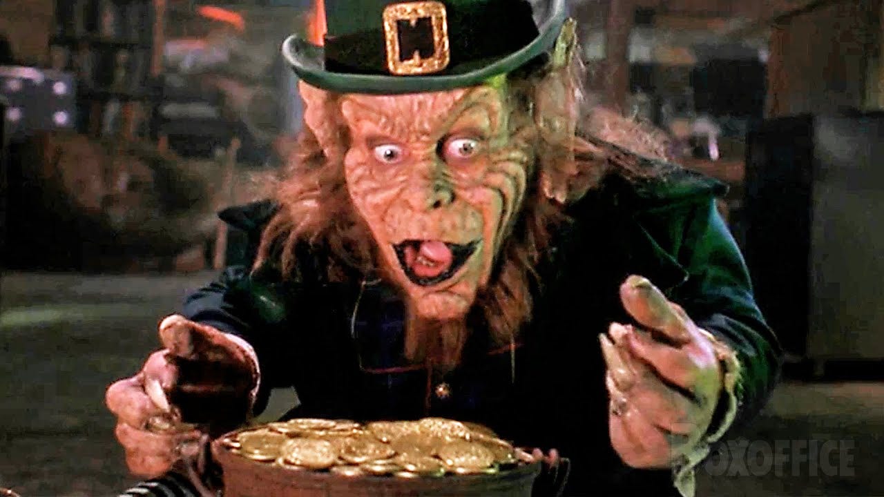 Buscando el oro del duende | Leprechaun 3 | Clip en Español