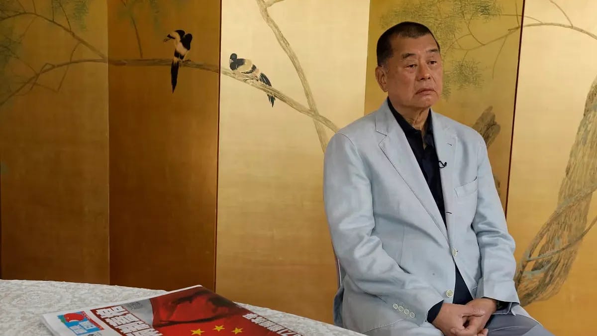 香港国安法和大陆国安法的双重管控下,许多中国大陆民众并不知晓黎智英是谁,有关其最近的报道也是由官媒发出多为谴责其“充当美国汉奸”的问题。图为香港企业家及社运人士黎智英(美联社) 香港国安法和大陆国安法的双重管控下,许多中国大陆民众并不知晓黎智英是谁,有关其最近的报道也是由官媒发出多为谴责其“充当美国汉奸”的问题。图为香港企业家及社运人士黎智英(美联社)