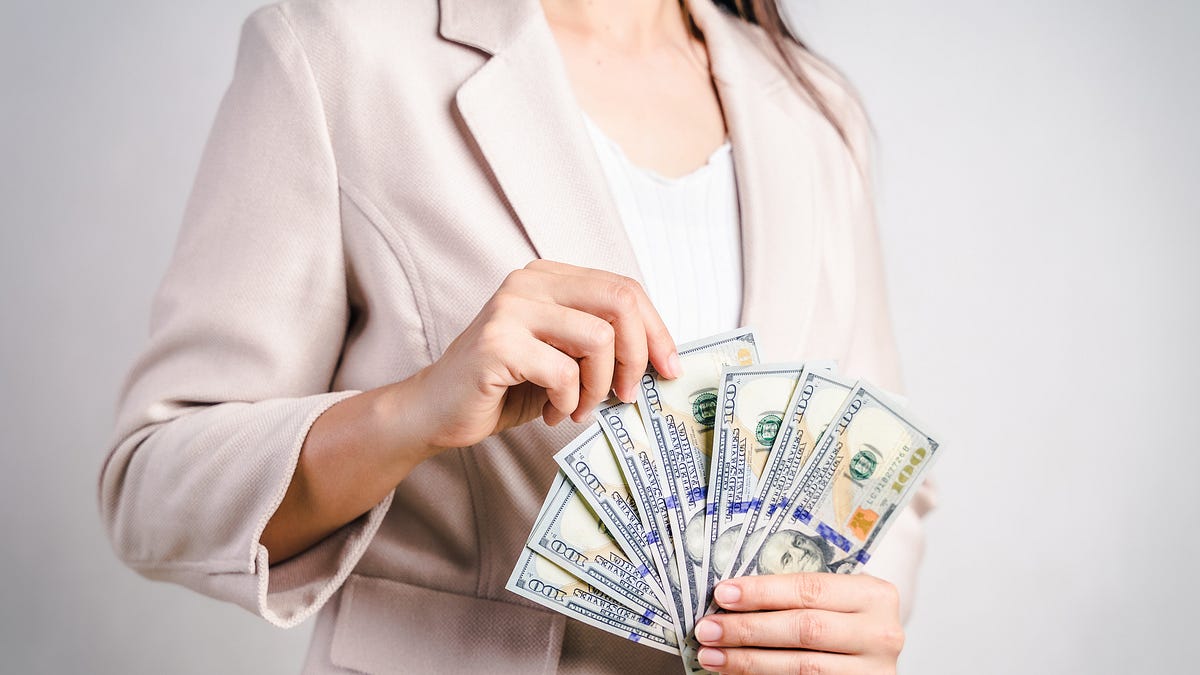 Is a Weaker or Stronger Dollar Better for the United States?